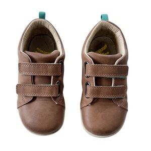 Ten Little Brown Sneakers size 12